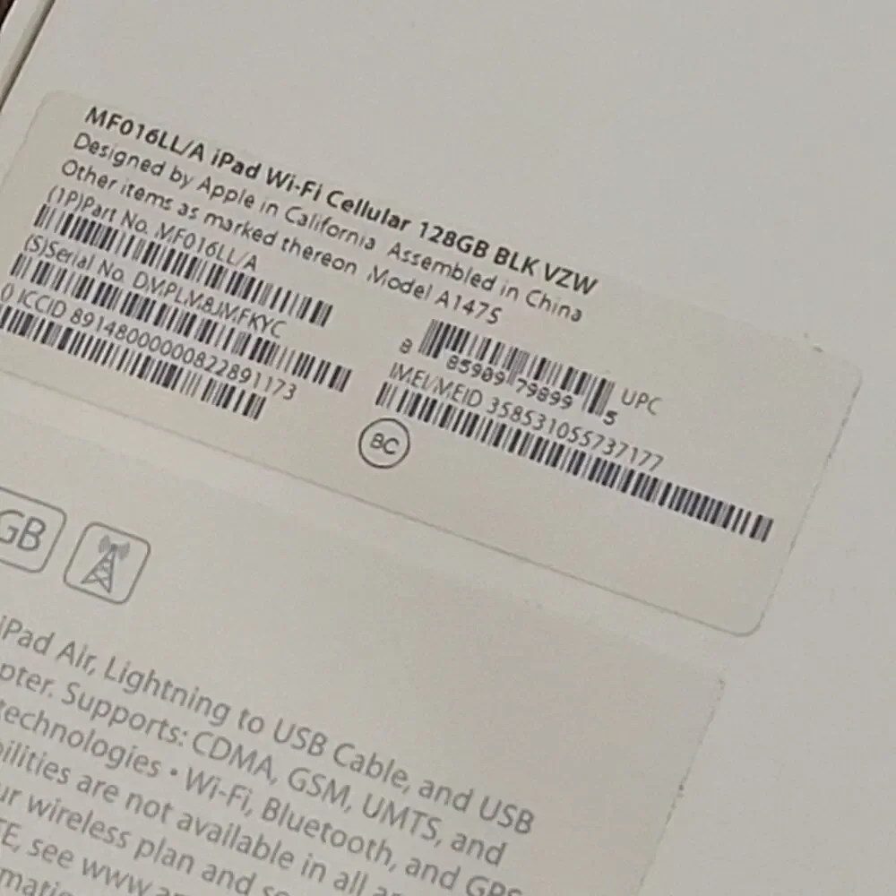 BOX ONLY Apple A1475 iPad Air 1st Gen. 128GB Wi-Fi + Cellular, 9.7in Space Black